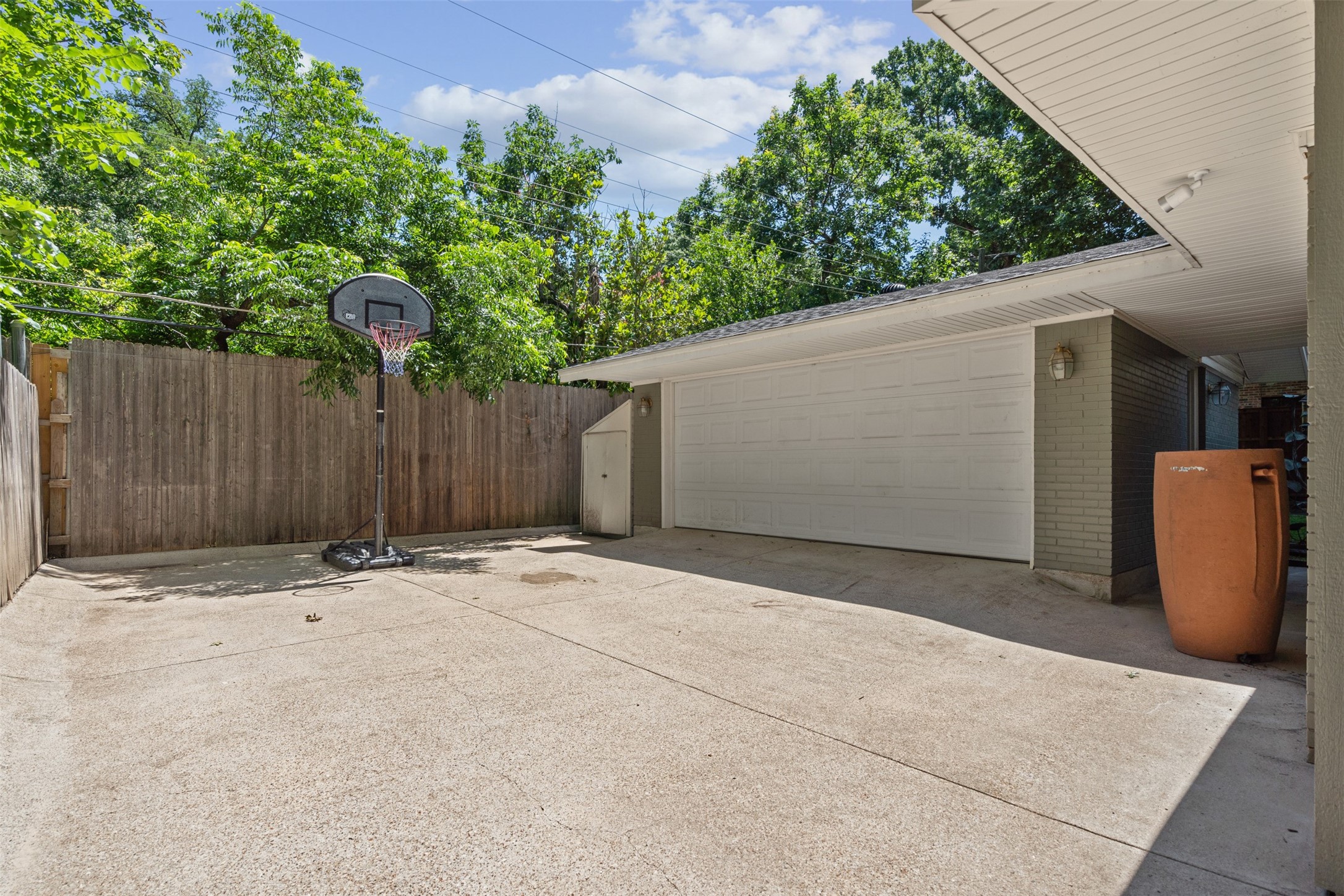 3129 Tanglewood Trail