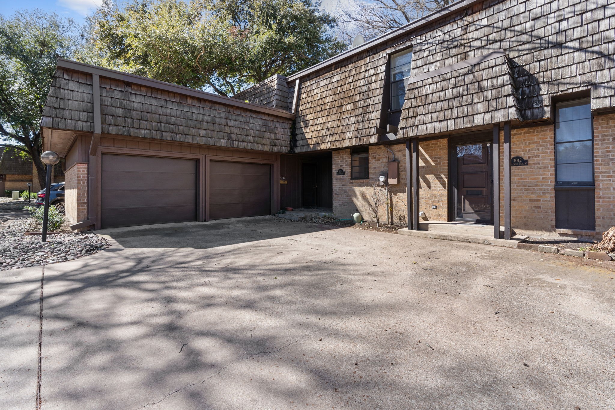 3012 Tanglewood Park West