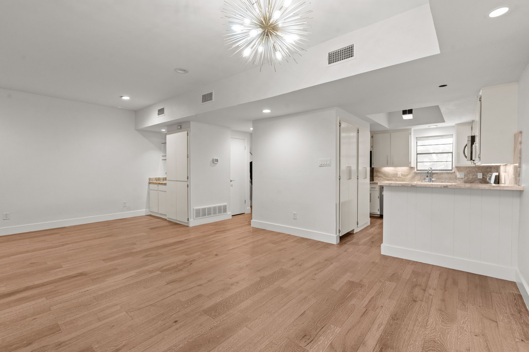 3012 Tanglewood Park West