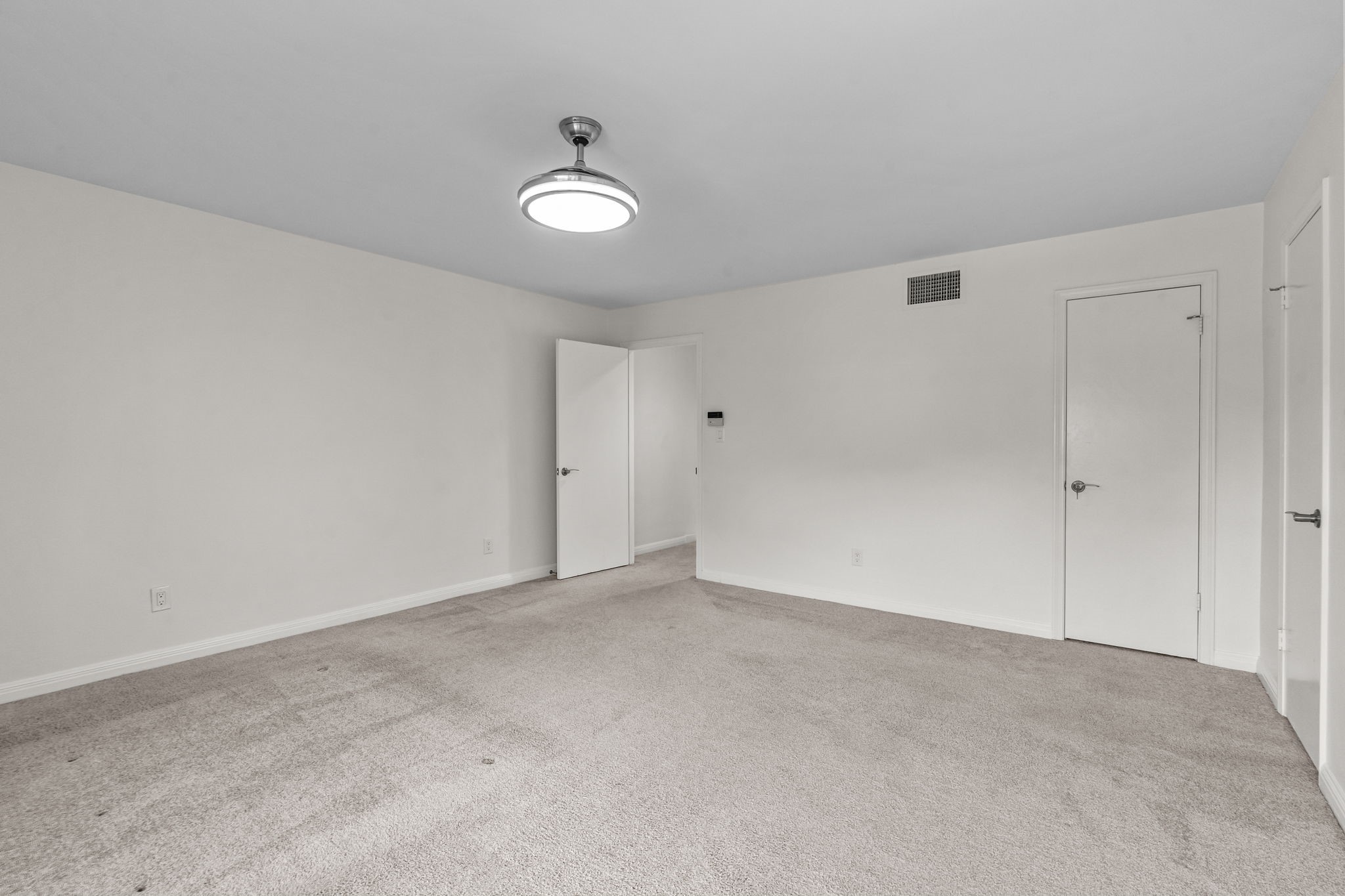3012 Tanglewood Park West