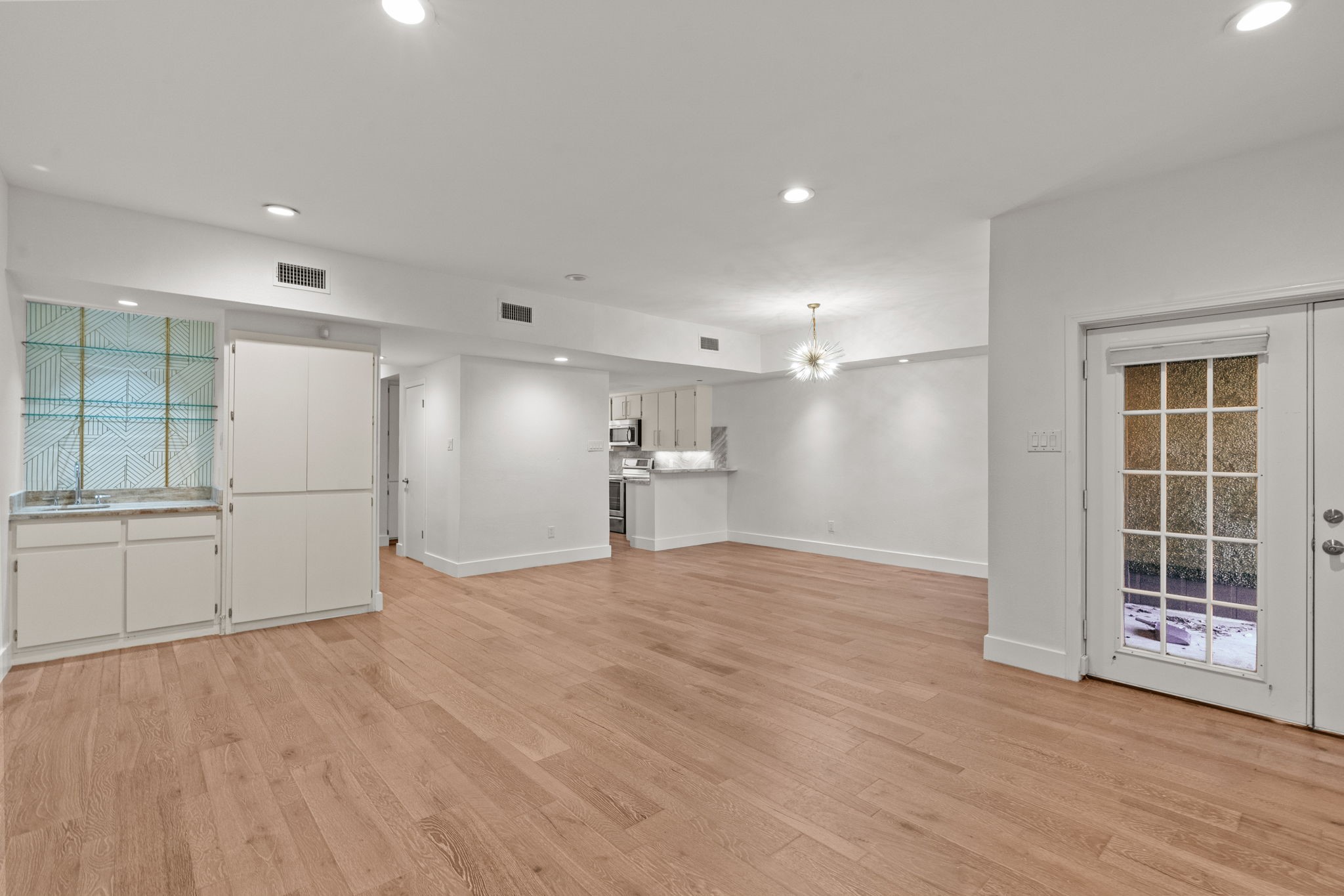 3012 Tanglewood Park West