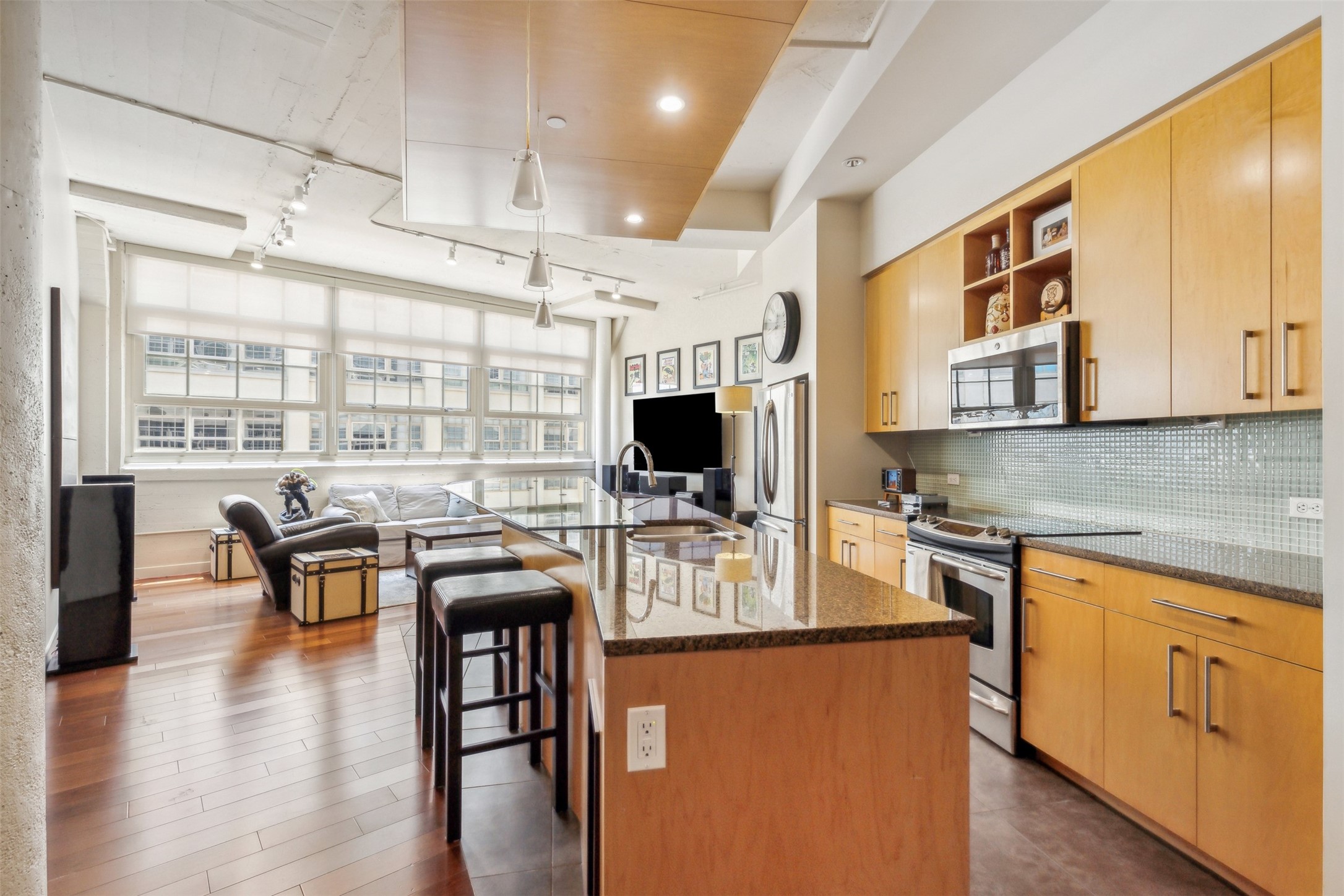 2600 W 7th Street 1403