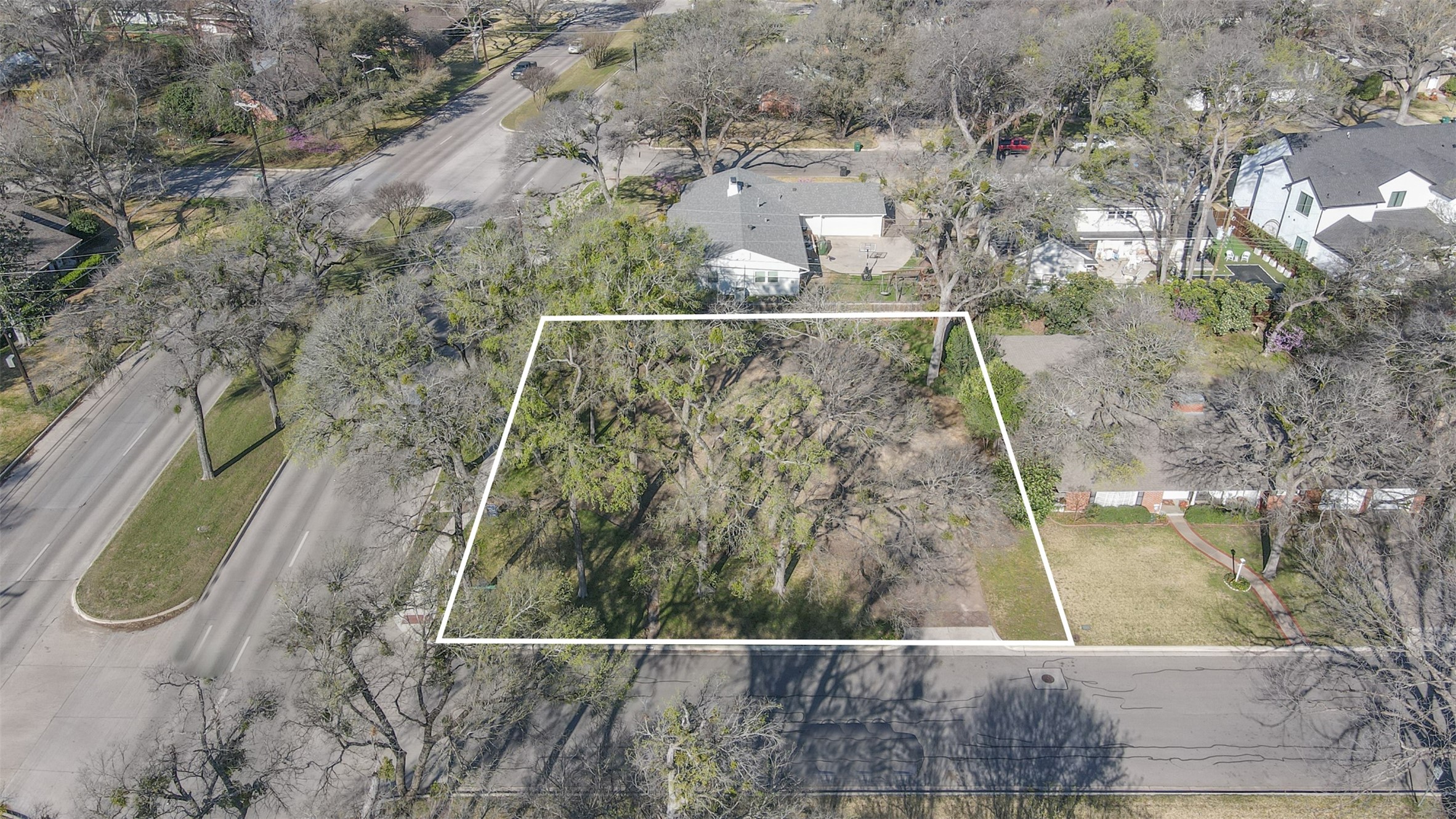 4000 Bellaire Drive