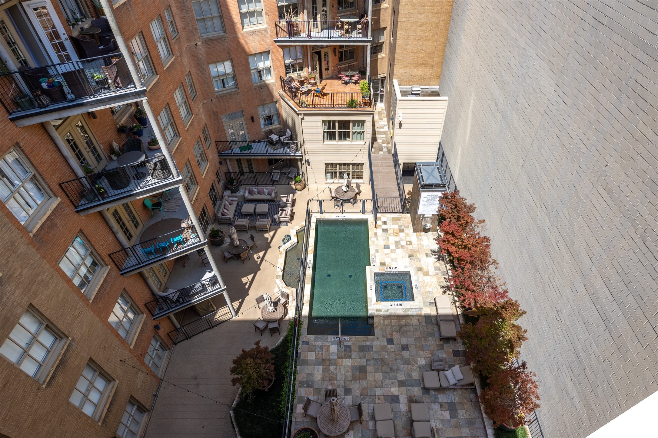 411 W 7th Street