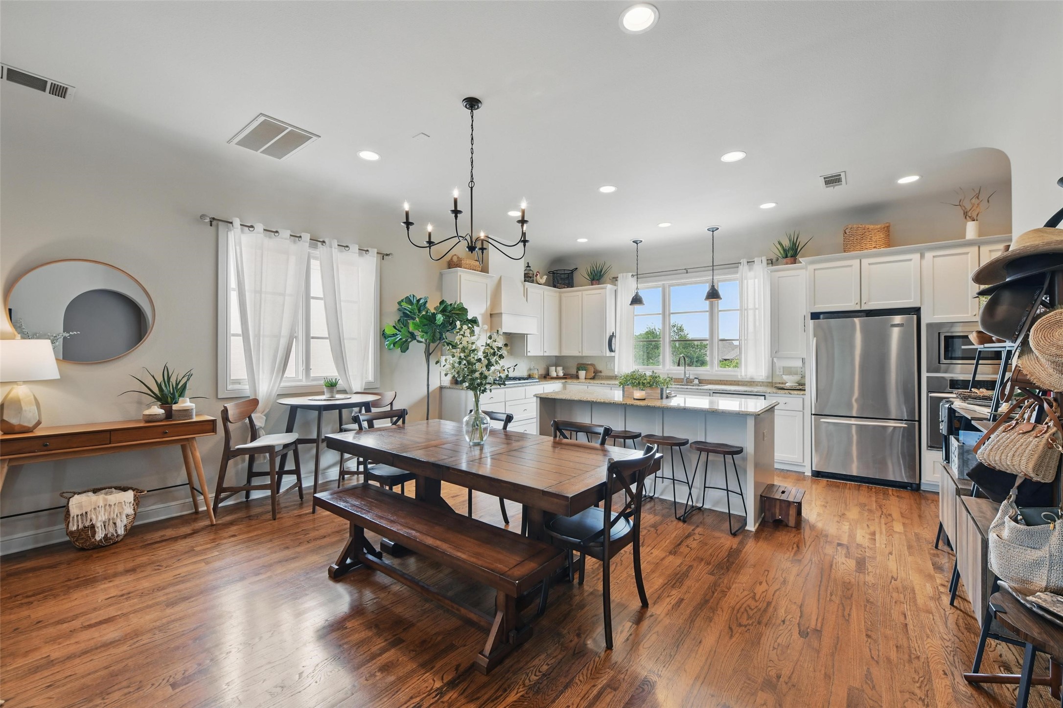 261 Casa Blanca Avenue