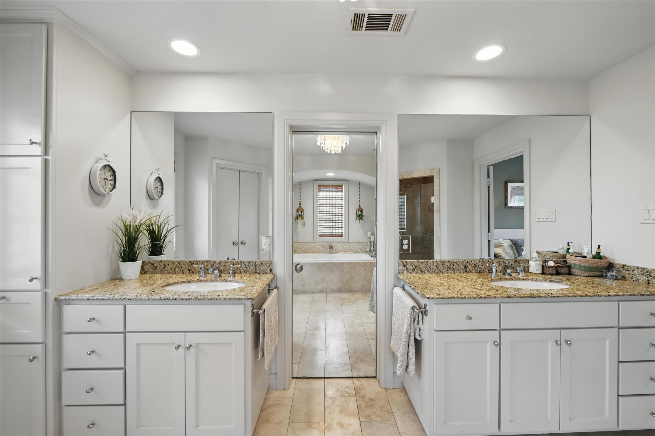 261 Casa Blanca Avenue