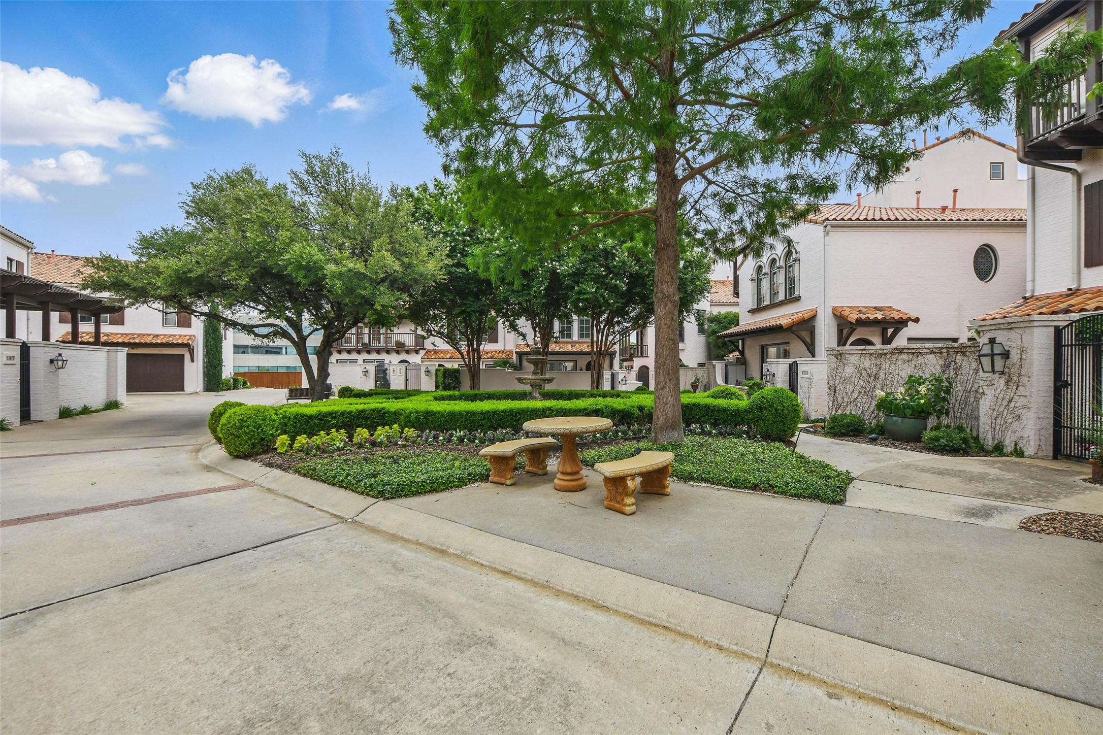 261 Casa Blanca Avenue
