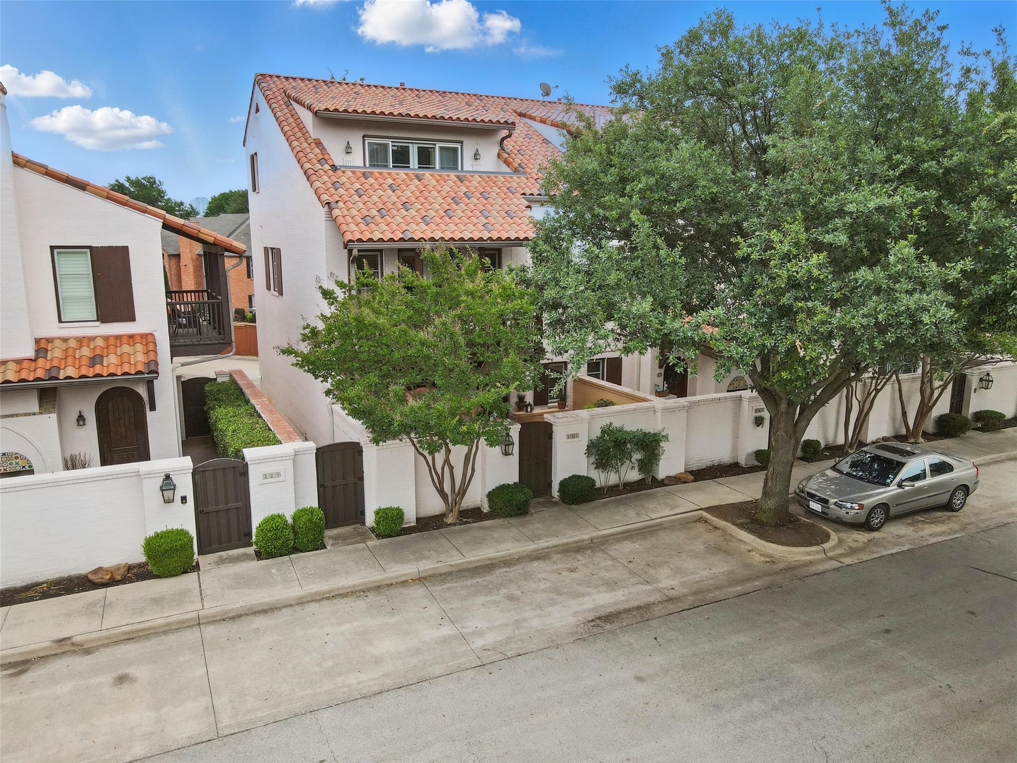 261 Casa Blanca Avenue