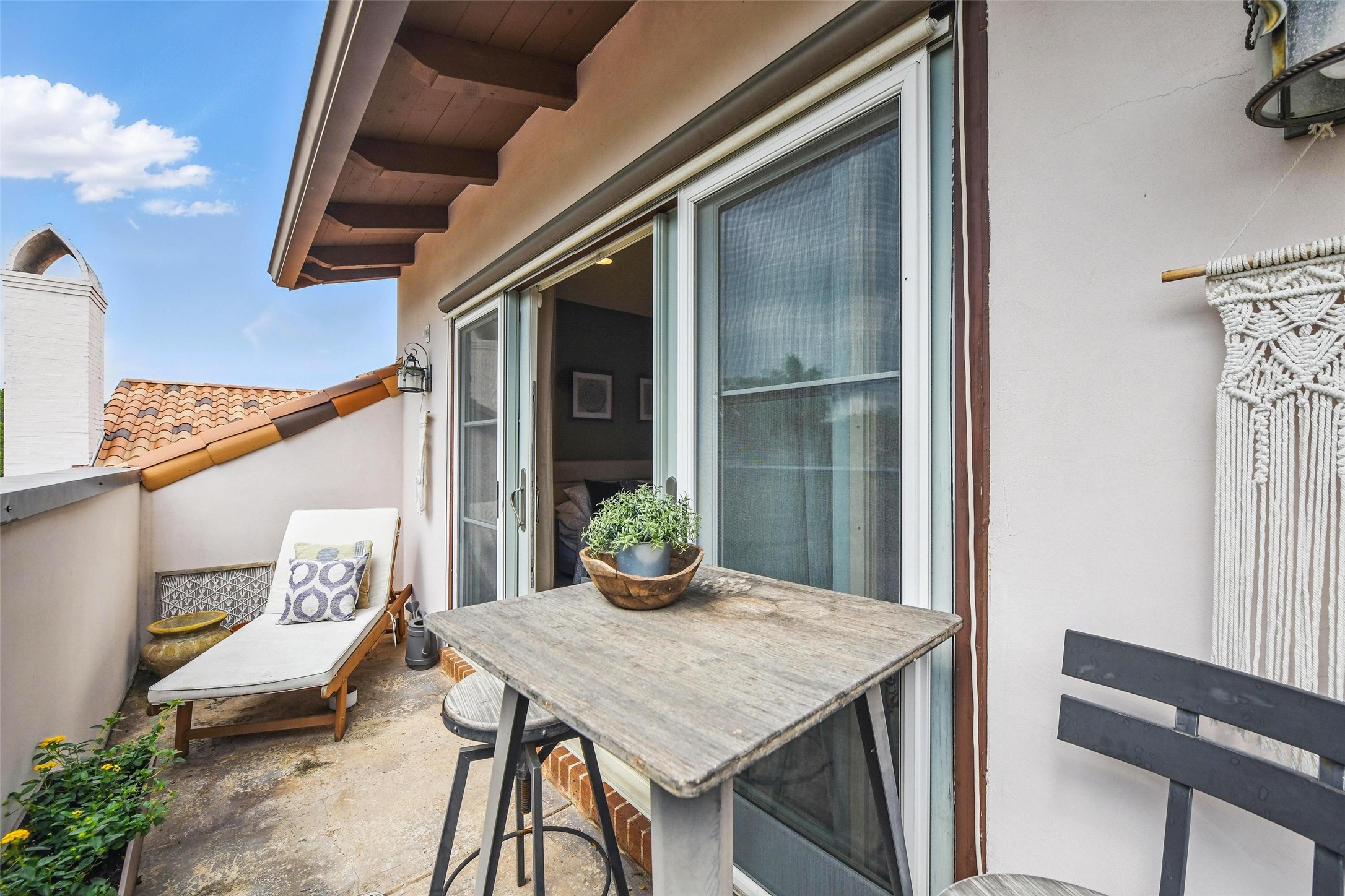 261 Casa Blanca Avenue