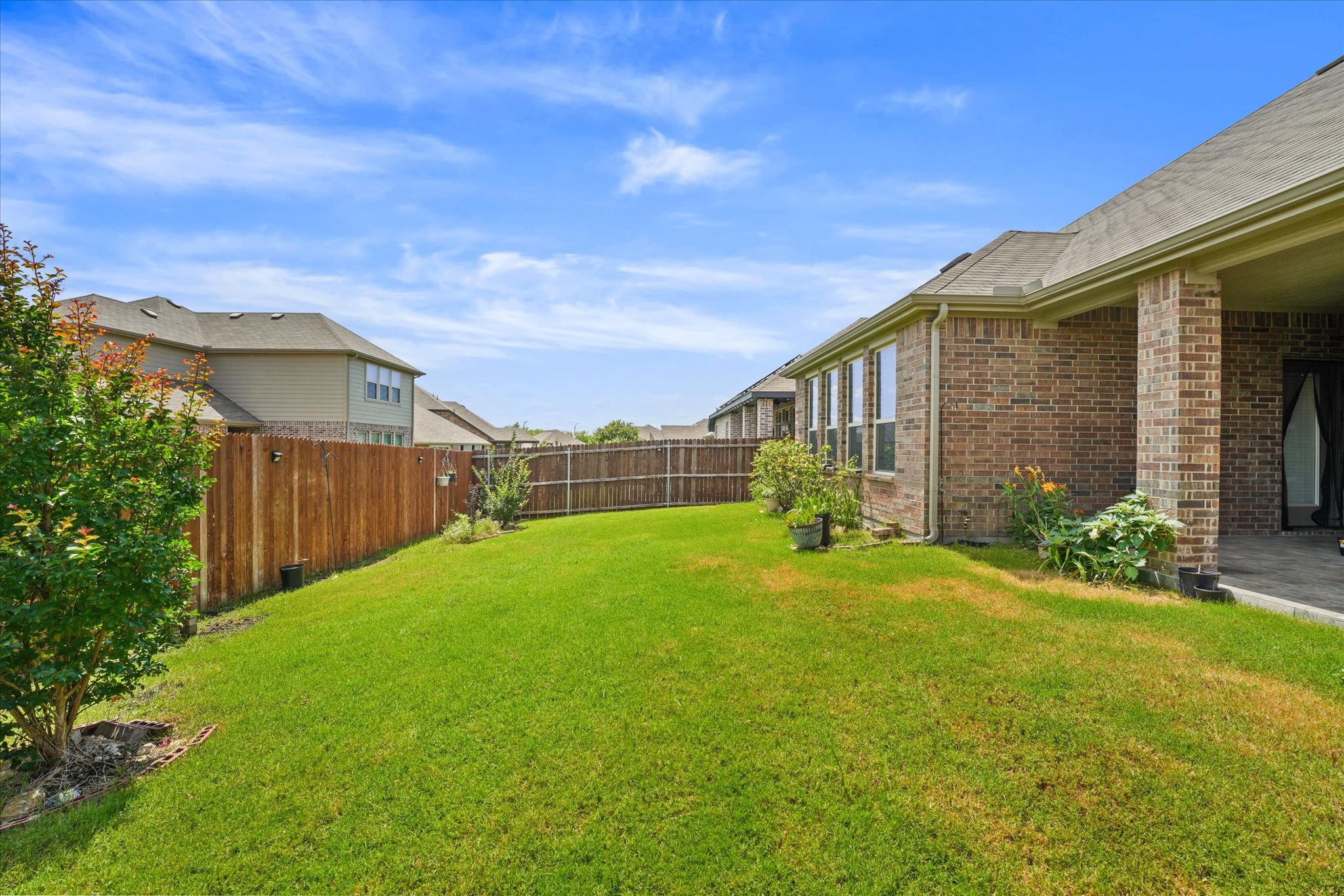 5653 Salt Springs
