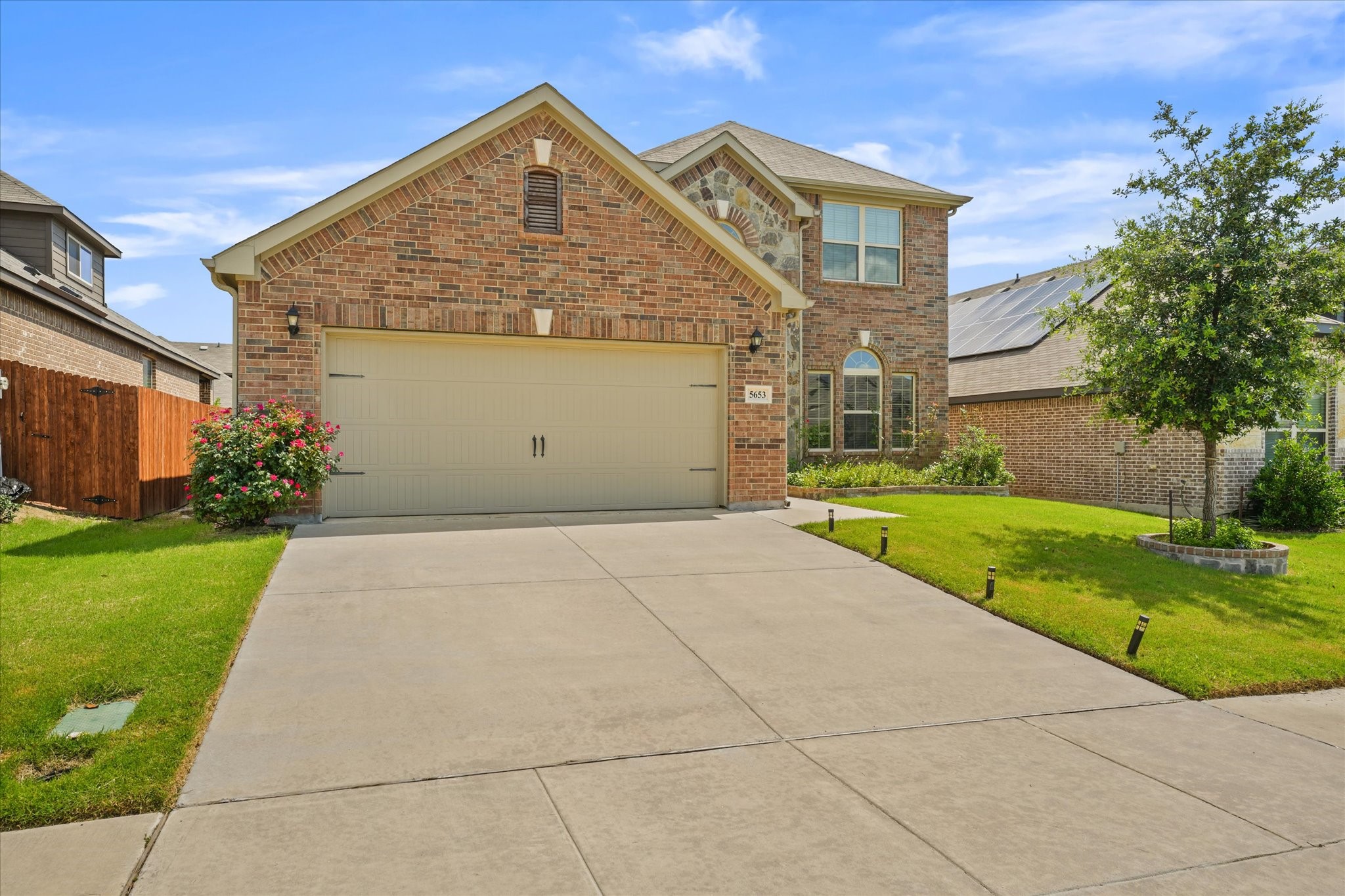 5653 Salt Springs