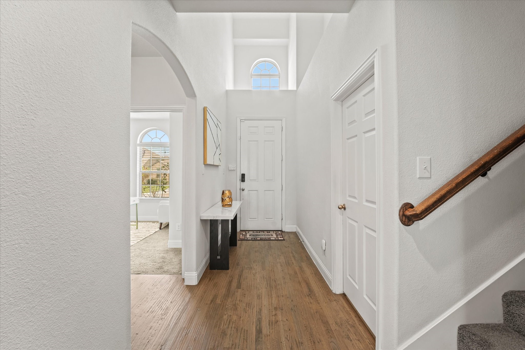 5653 Salt Springs