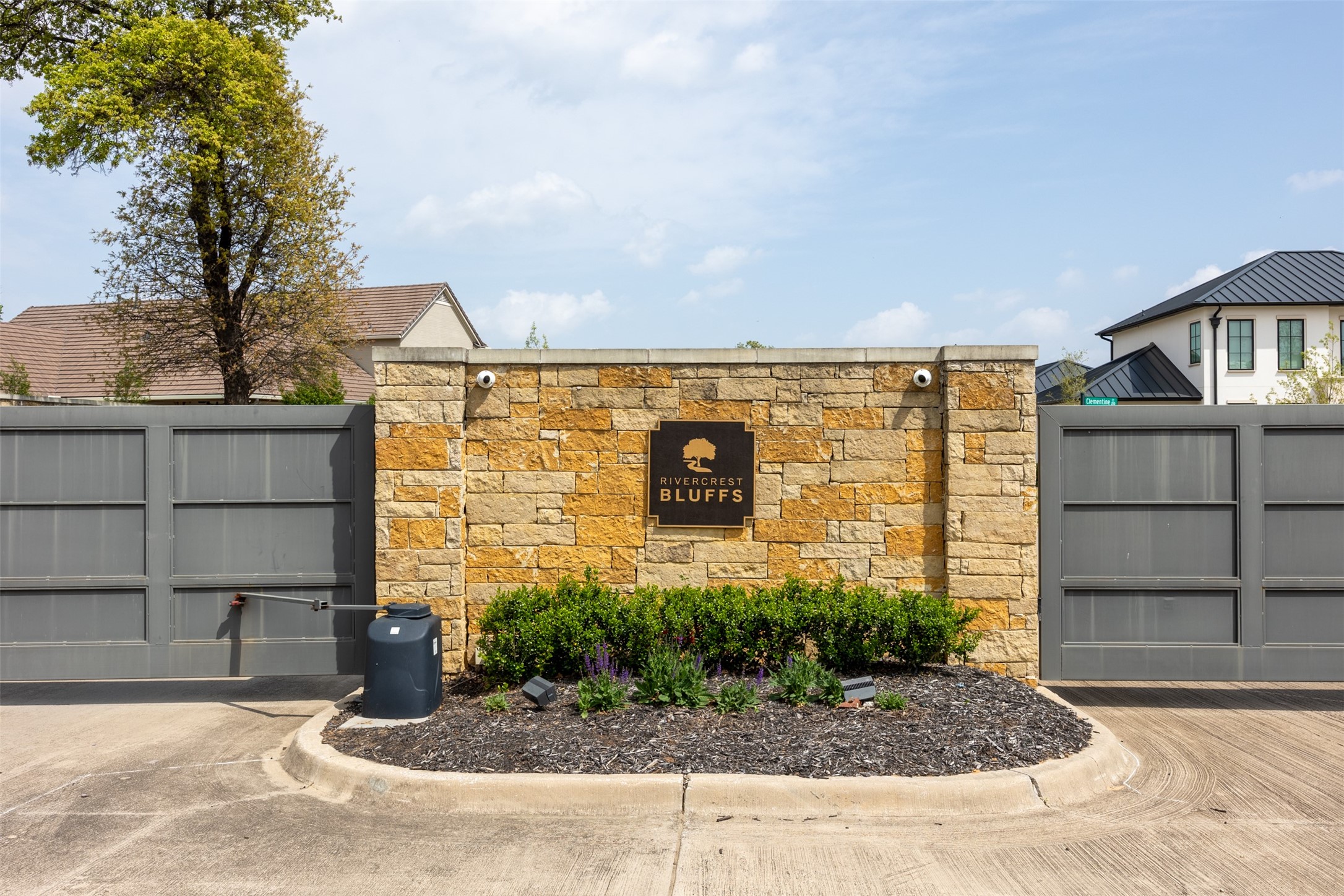 225 Clementine Court