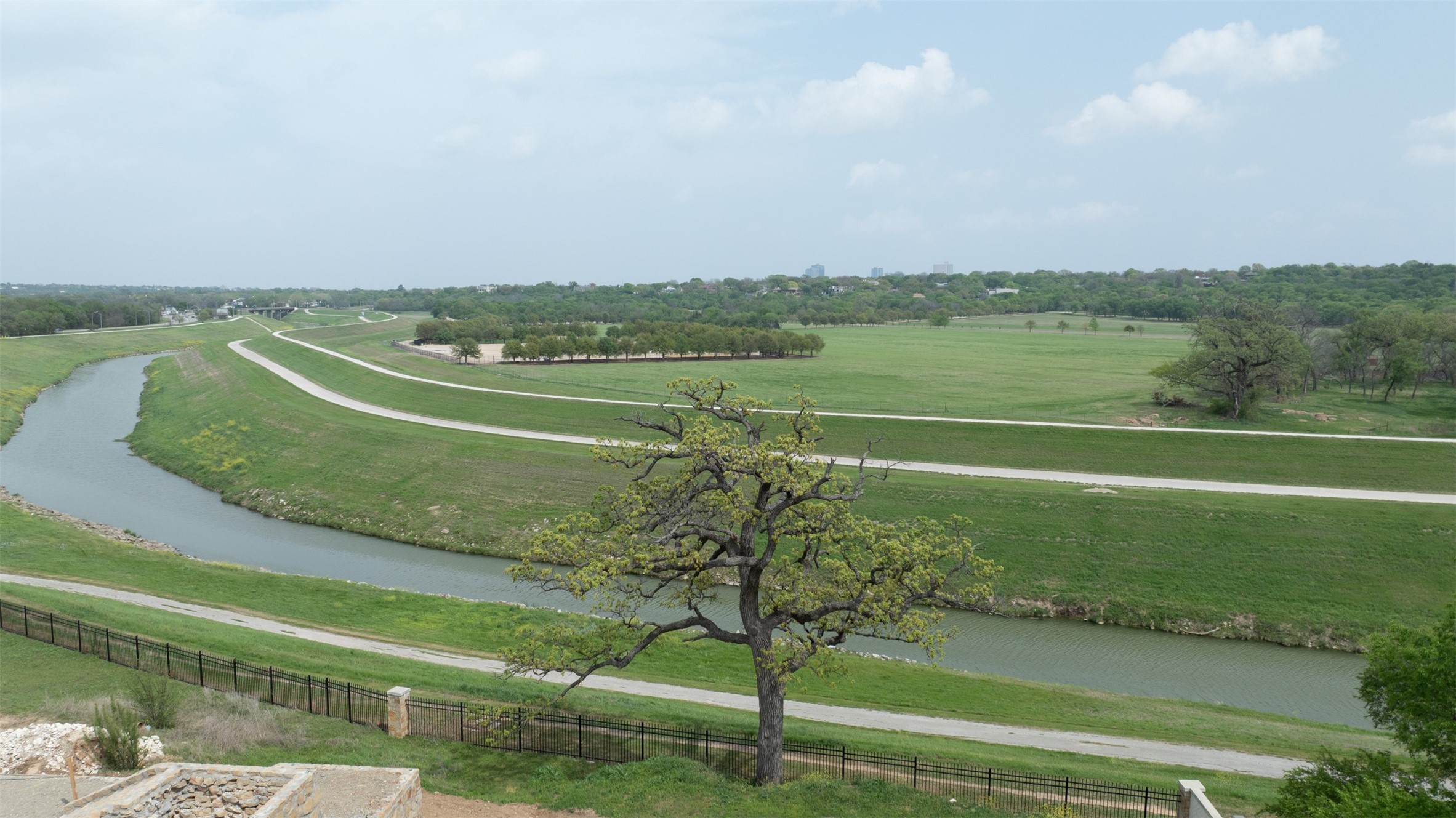 225 Clementine Court