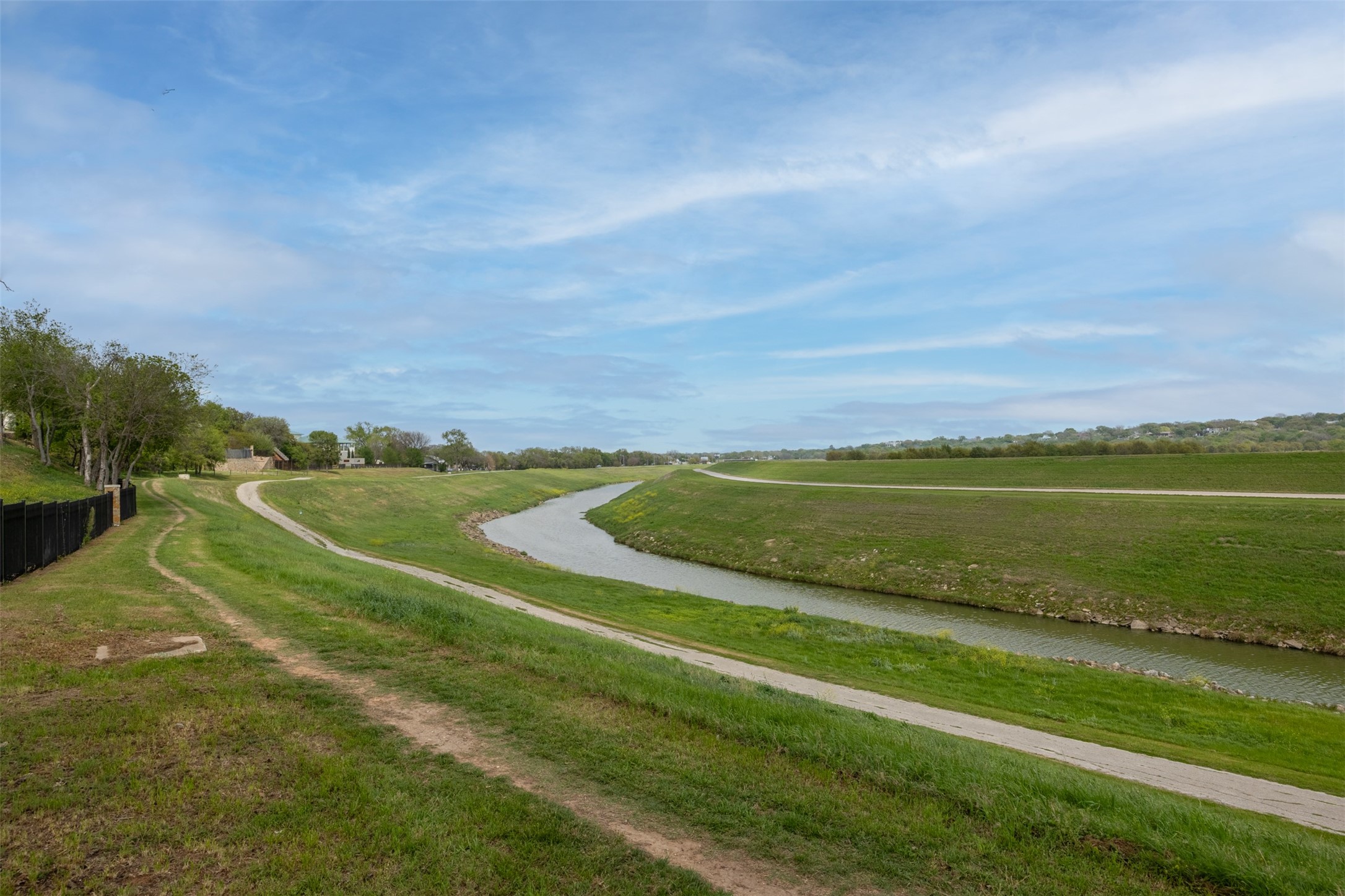 225 Clementine Court