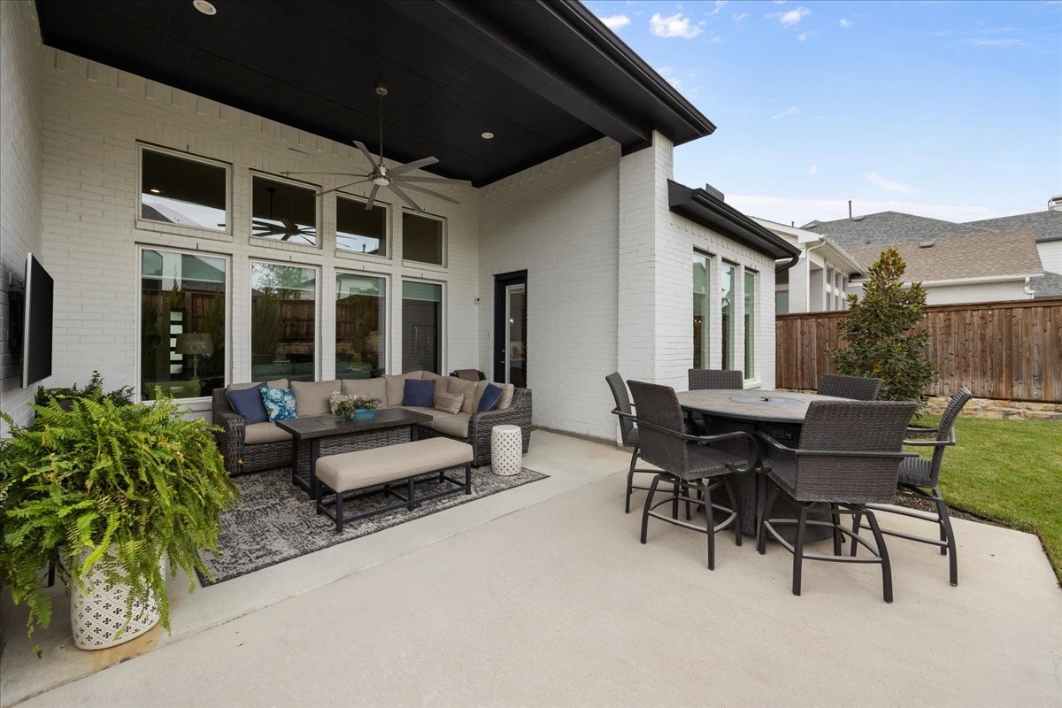 2313 Sandlin Drive