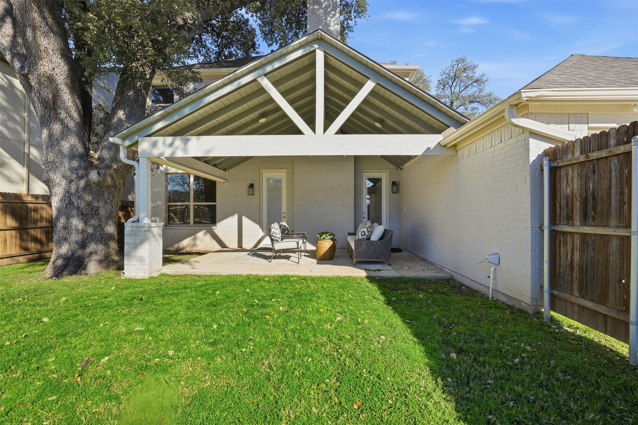 5861 Pollard Drive