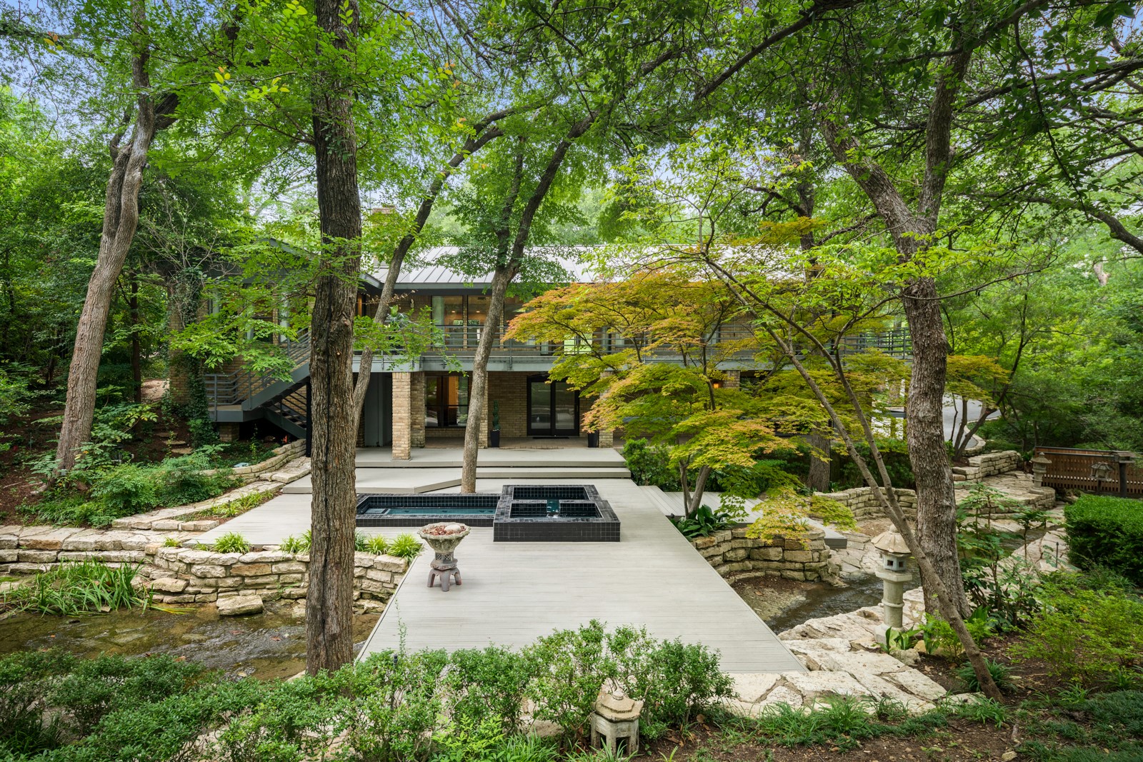 2005 Indian Creek Drive