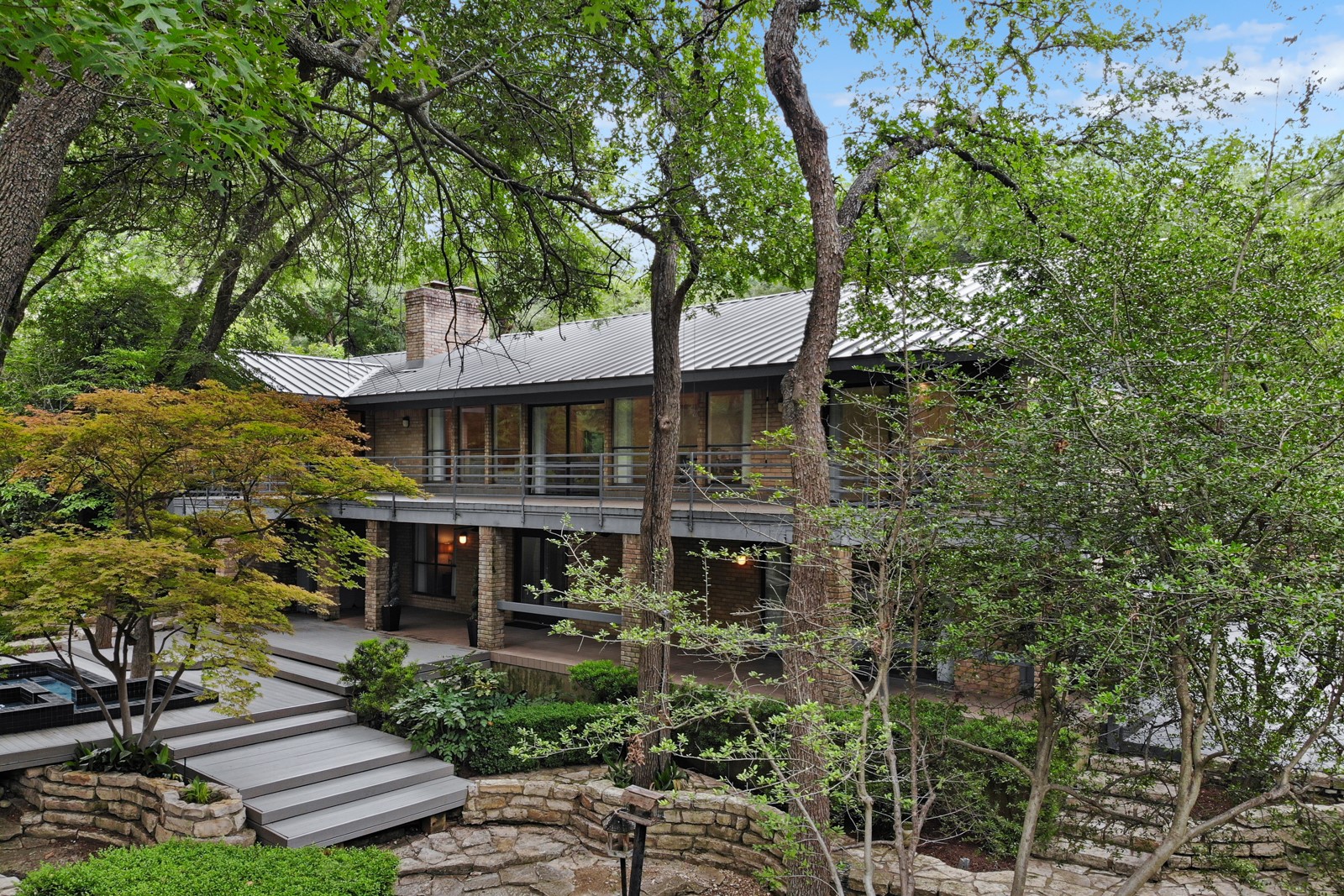 2005 Indian Creek Drive