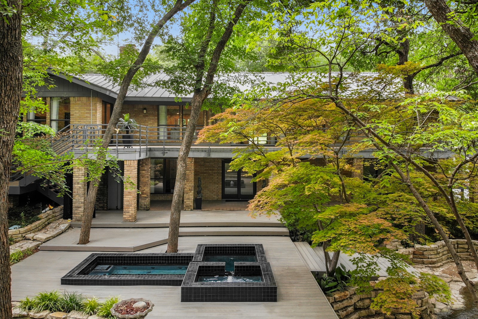 2005 Indian Creek Drive