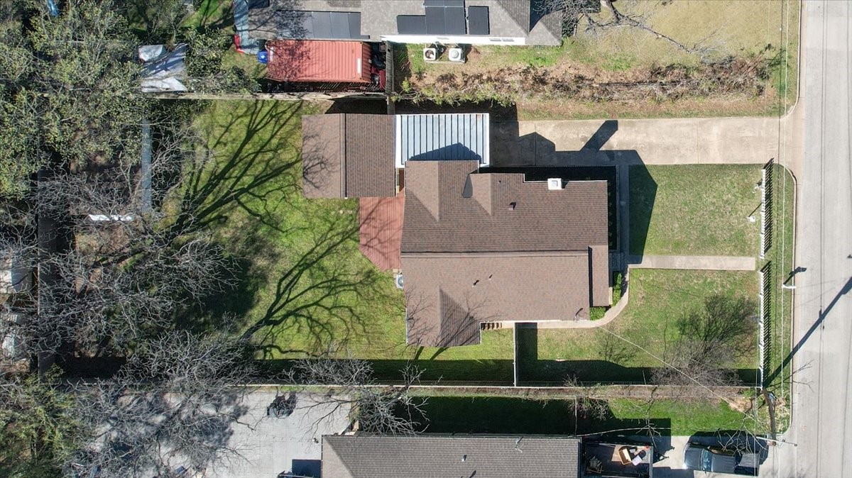 4715 White Oak Lane