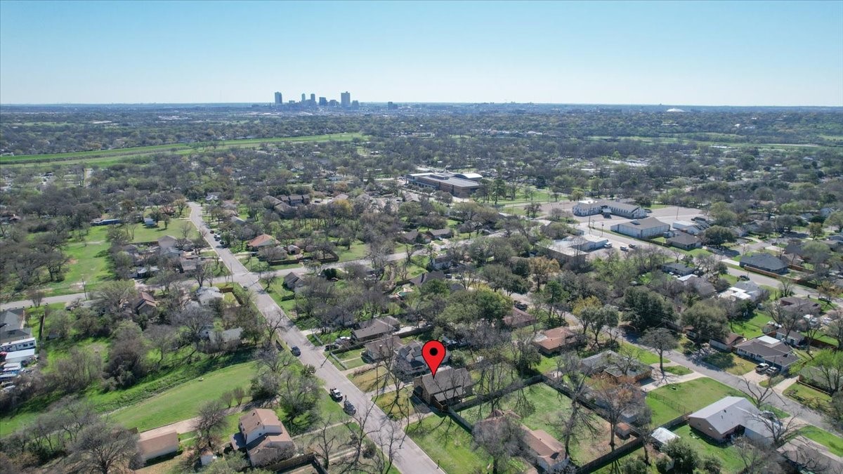 4715 White Oak Lane