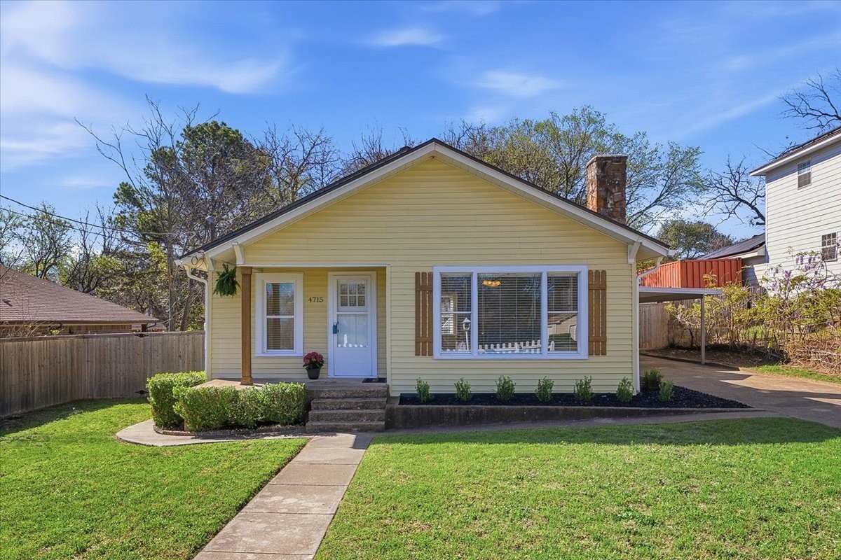 4715 White Oak Lane