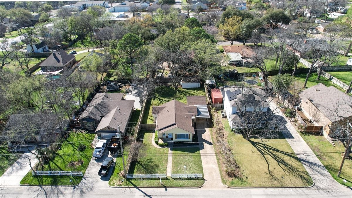 4715 White Oak Lane