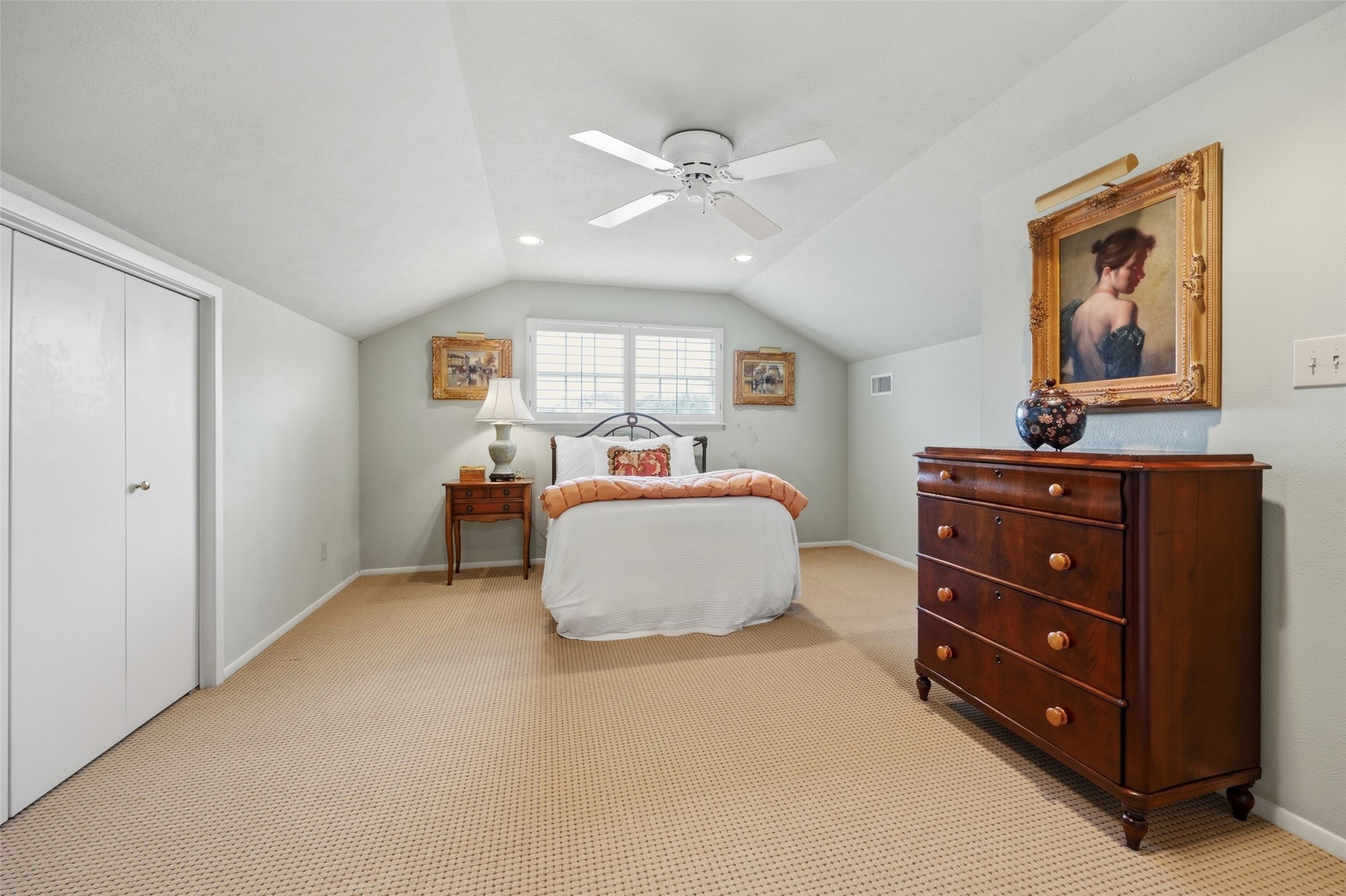 3908 Thistle Lane