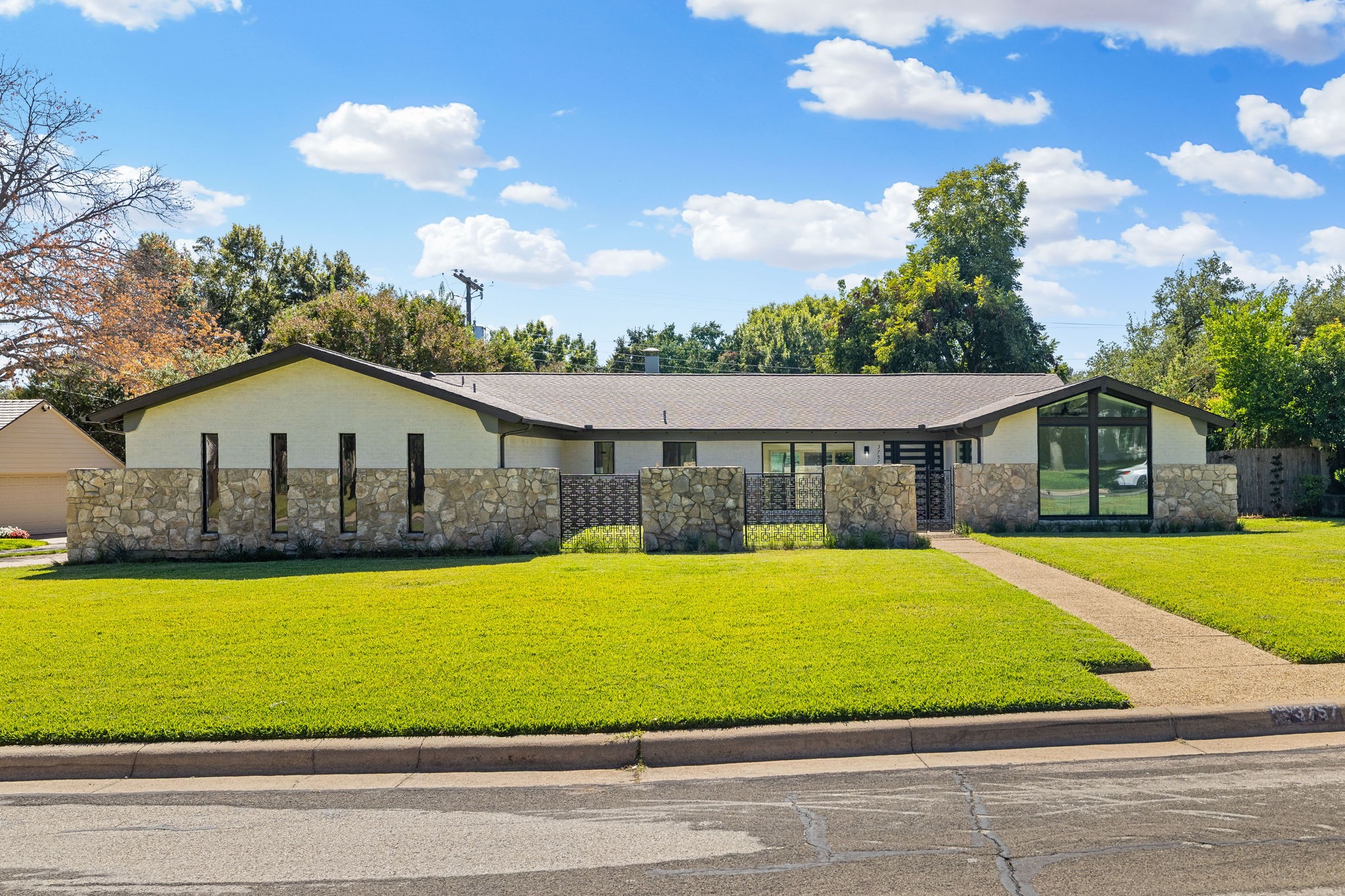 3757 Arroyo Road