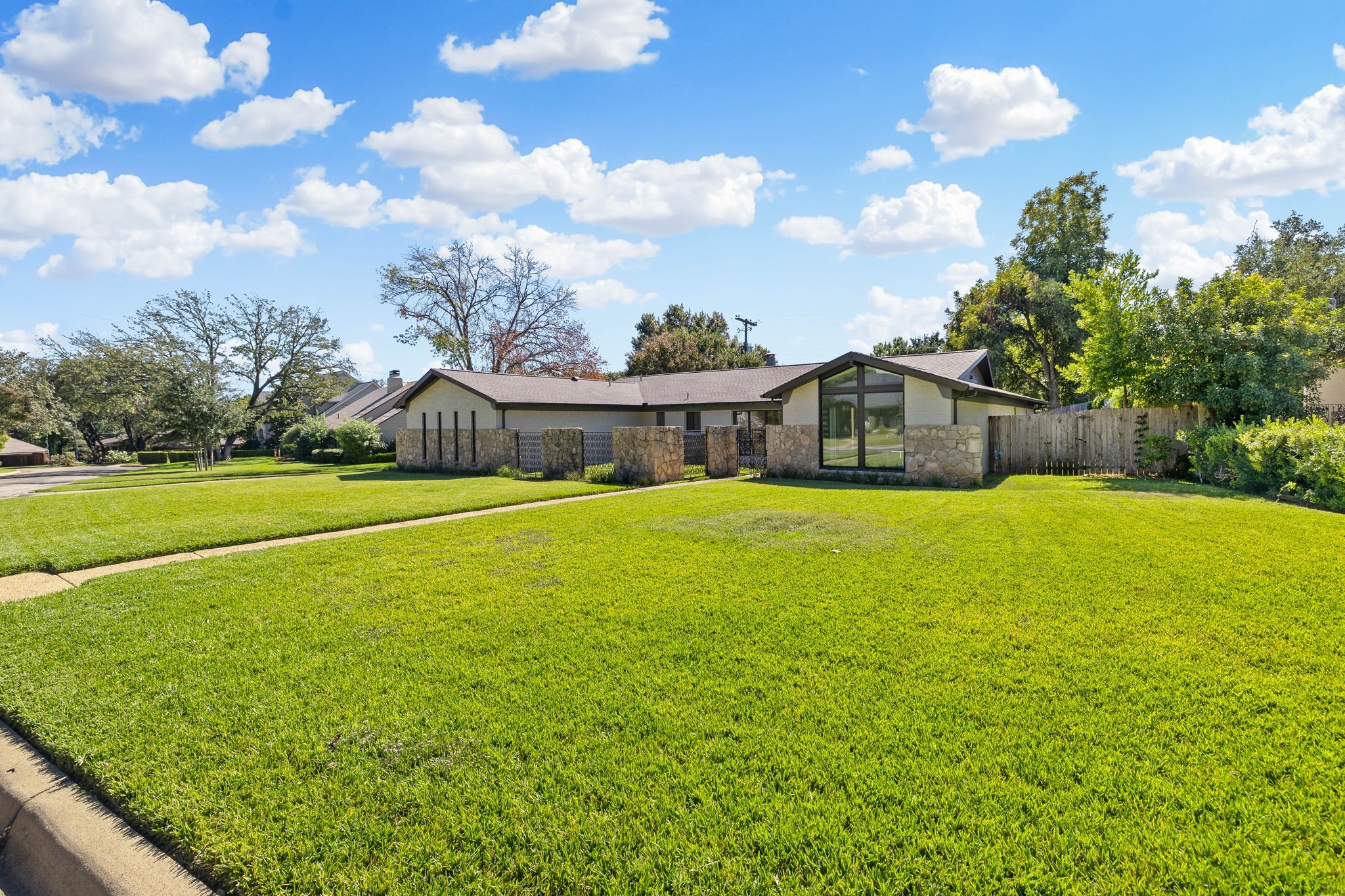 3757 Arroyo Road