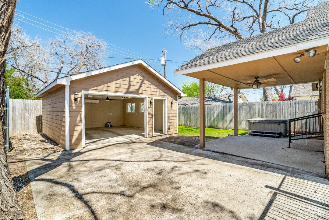 3728 Bunting Avenue