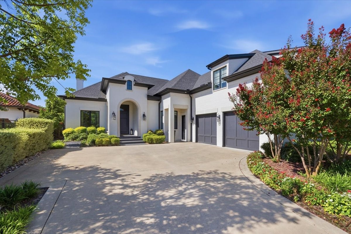 5417 Huntly Drive
