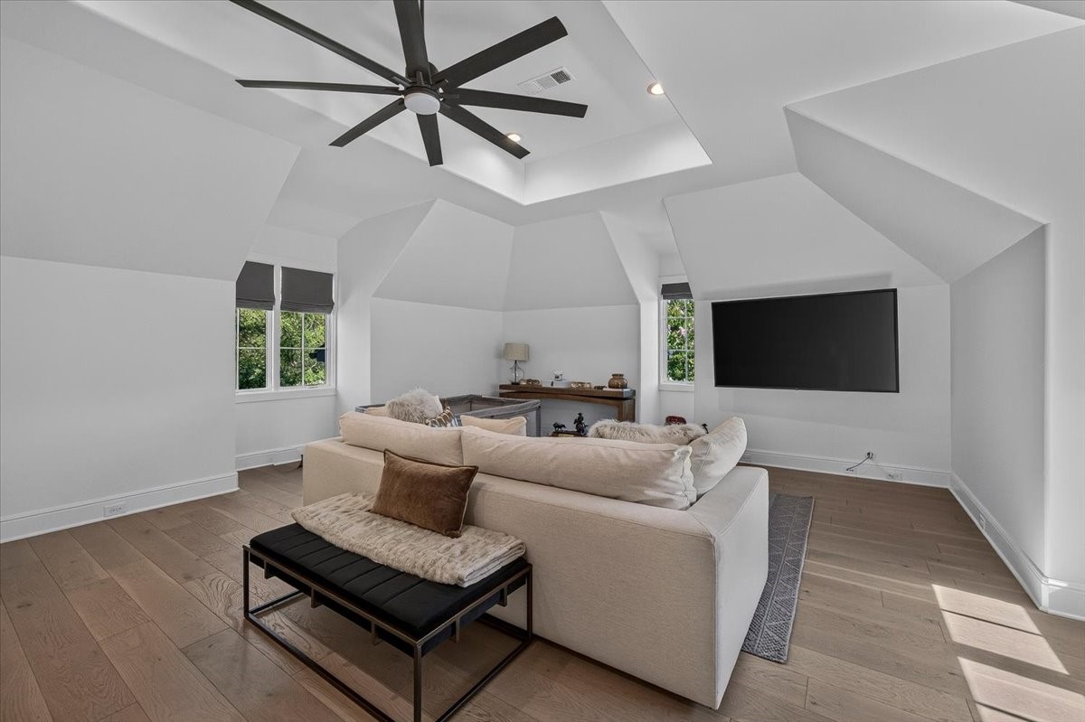 5417 Huntly Drive