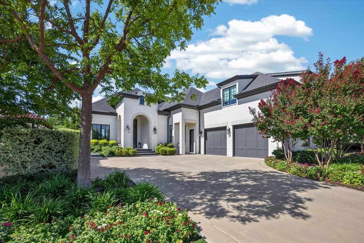 5417 Huntly Drive