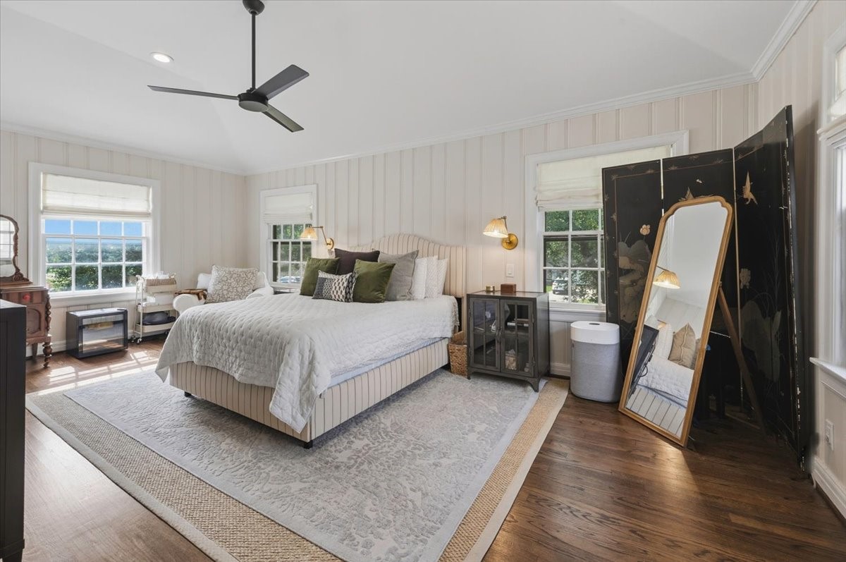 3724 Hilltop Road