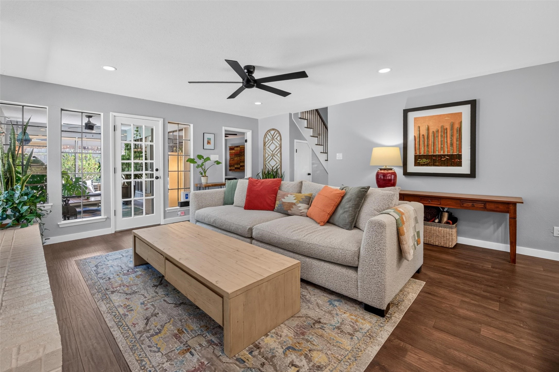 1609 Ems Road W