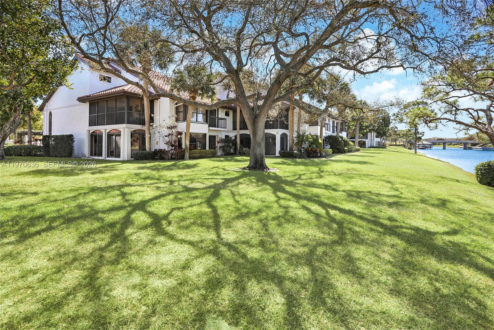 16671 N Traders Xing N # 121