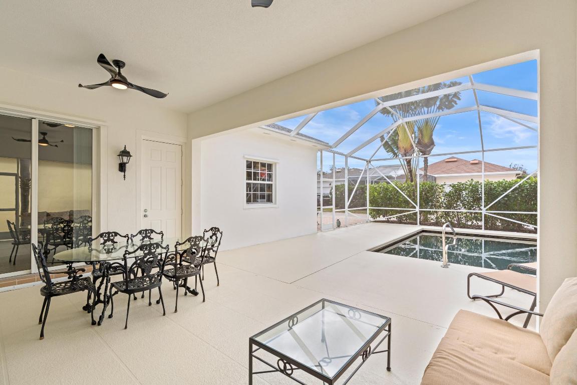 218 New Haven Boulevard