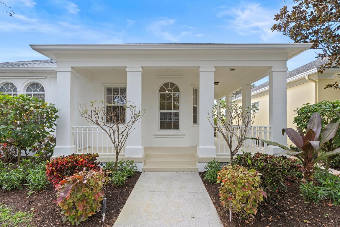 218 New Haven Boulevard