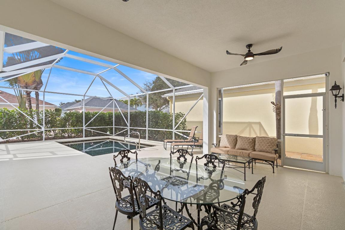 218 New Haven Boulevard