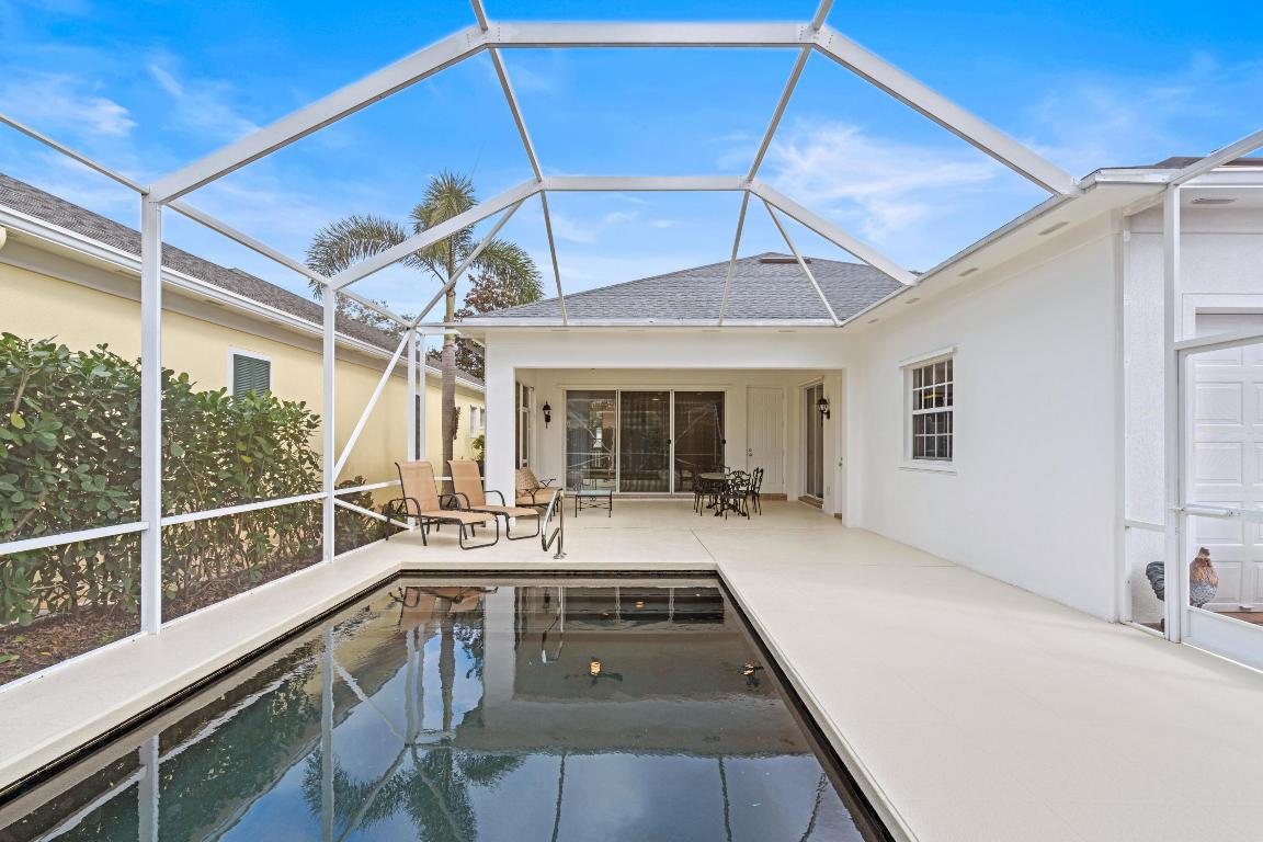 218 New Haven Boulevard