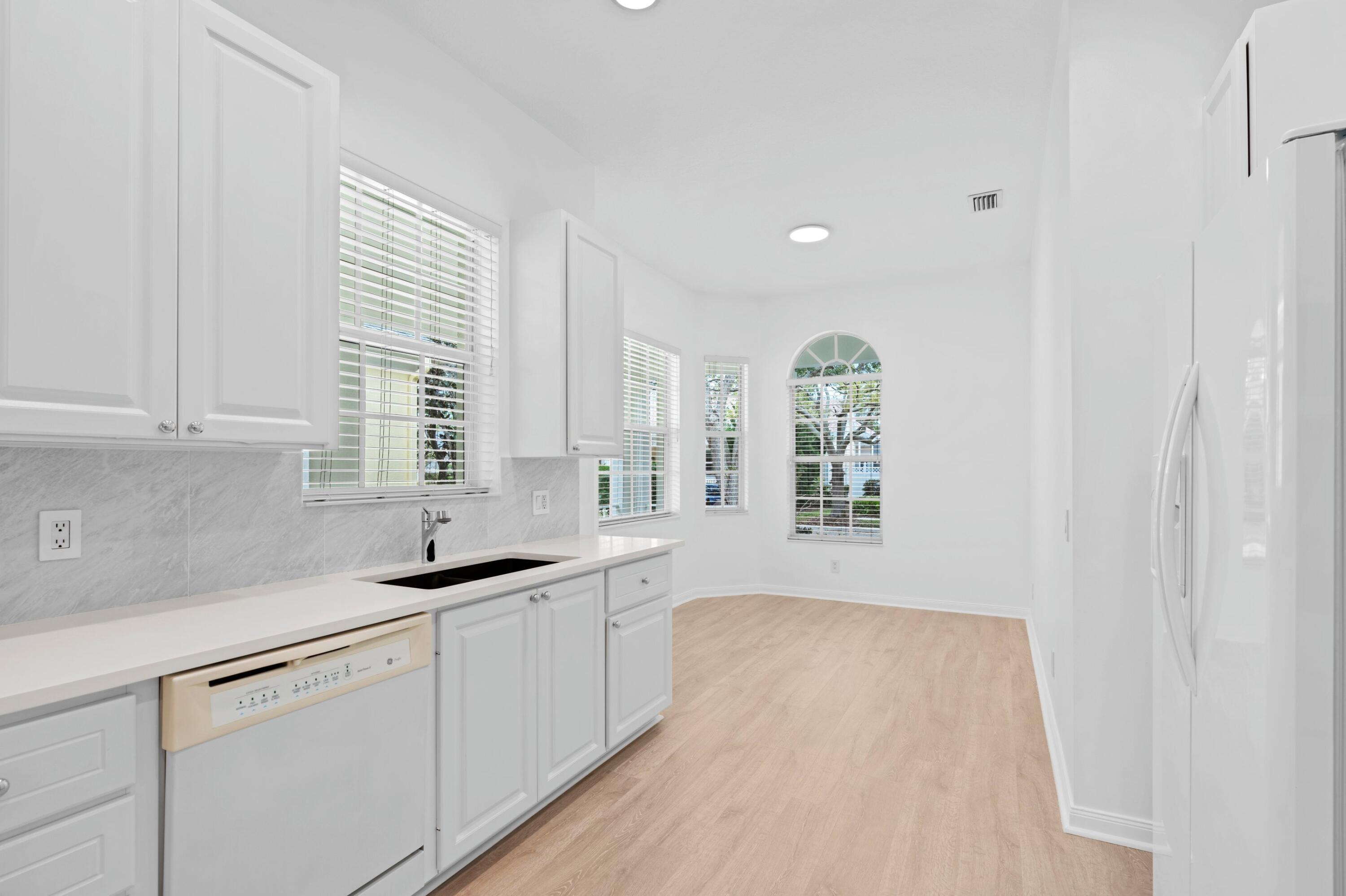 218 New Haven Boulevard