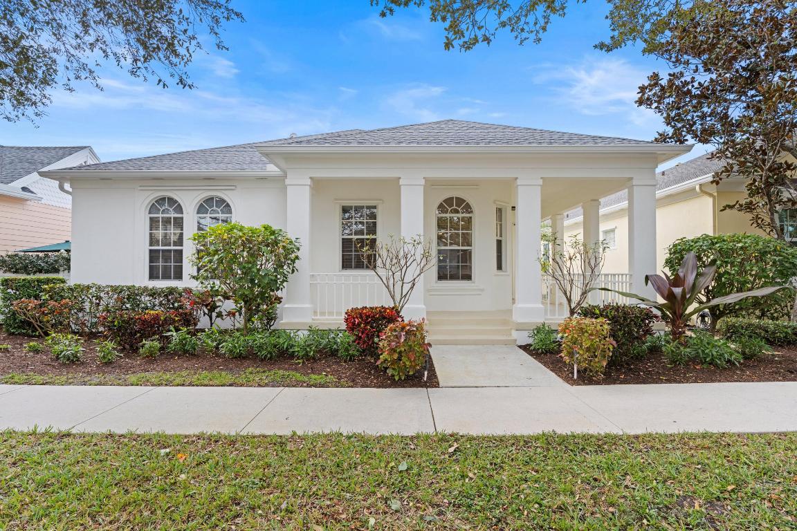 218 New Haven Boulevard