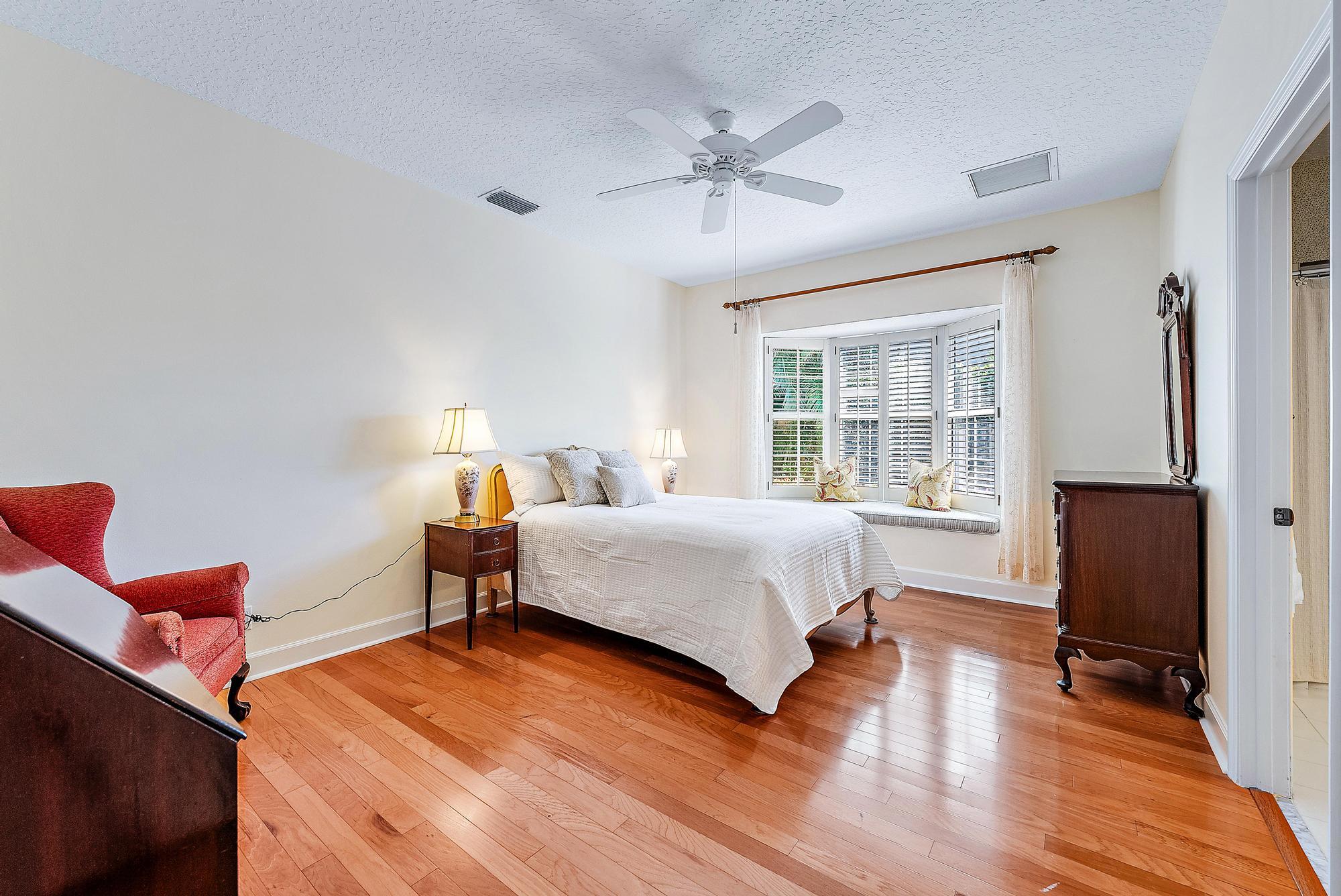 18433 SE Heritage Drive Drive