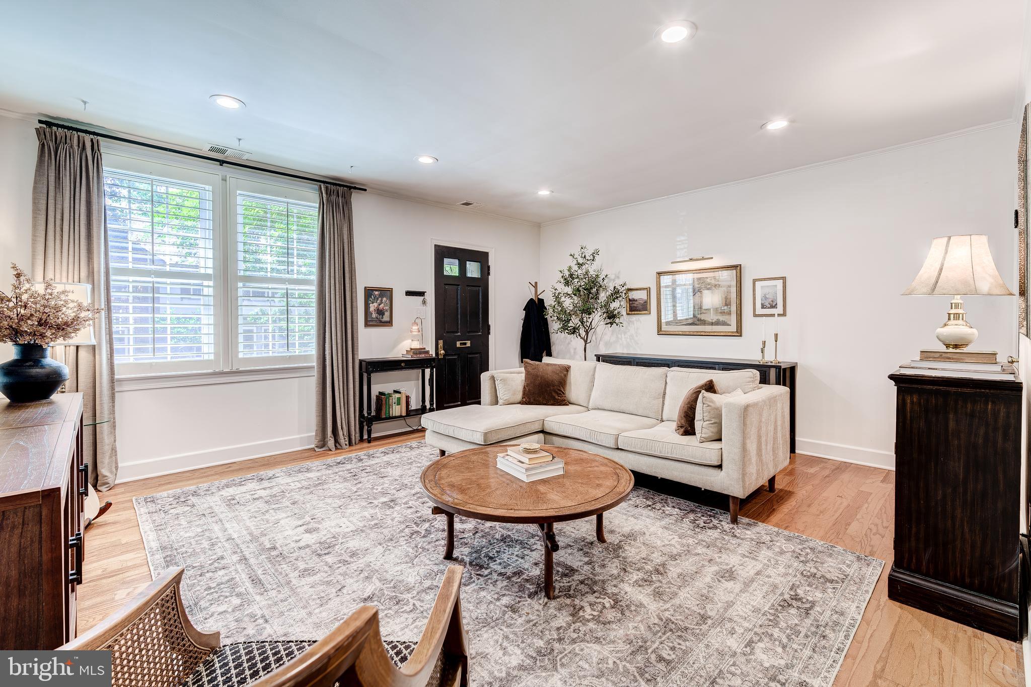 1210 S BARTON STREET 326