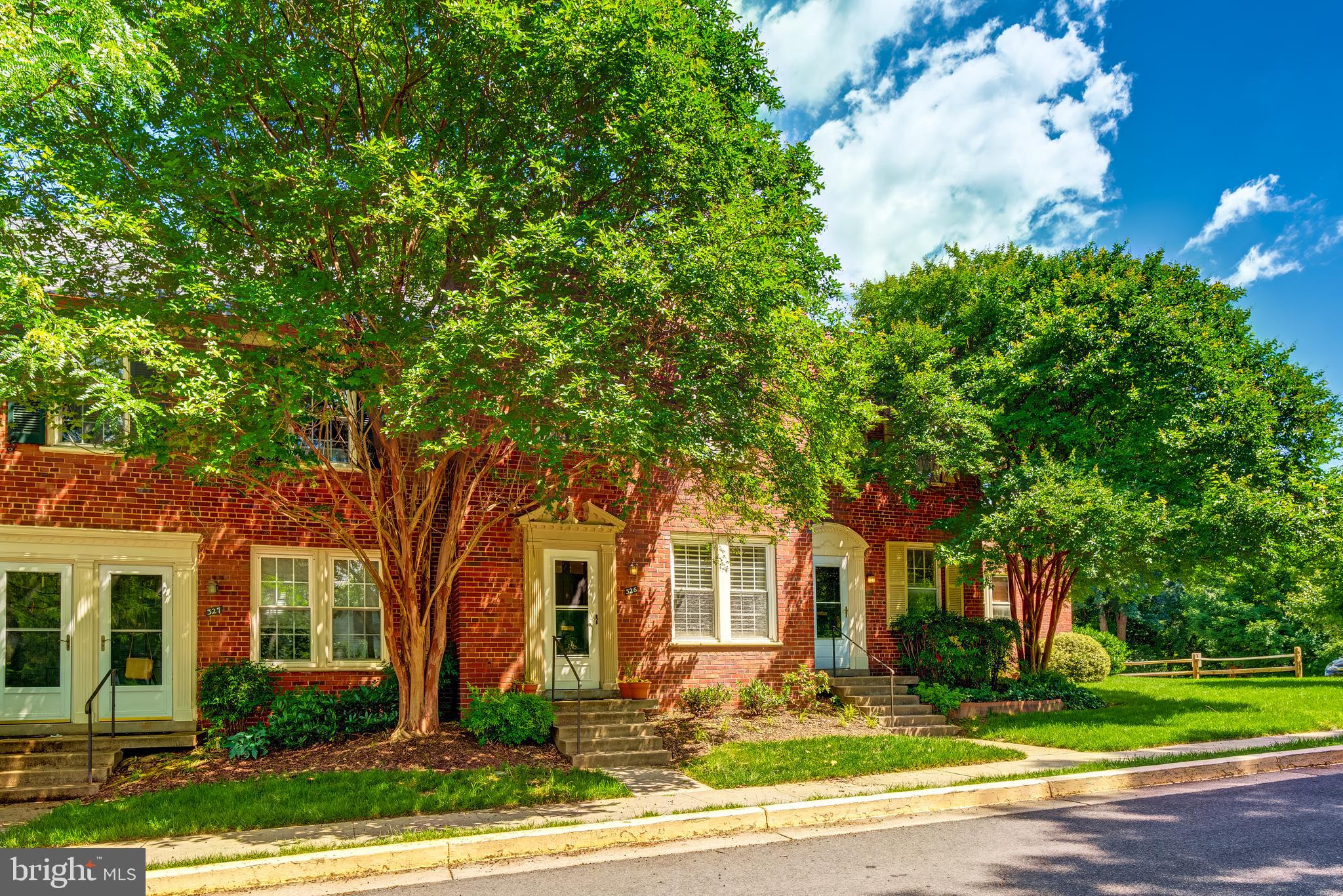 1210 S BARTON STREET 326