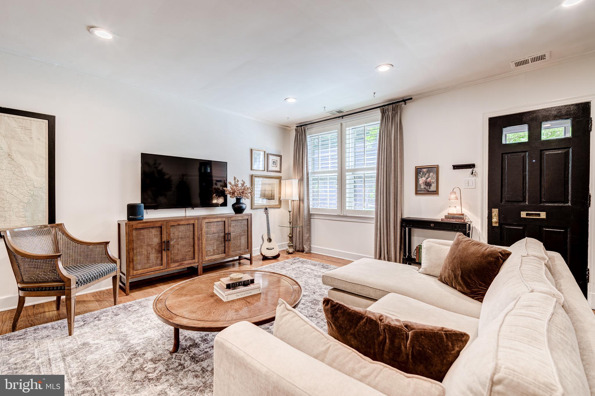 1210 S BARTON STREET 326