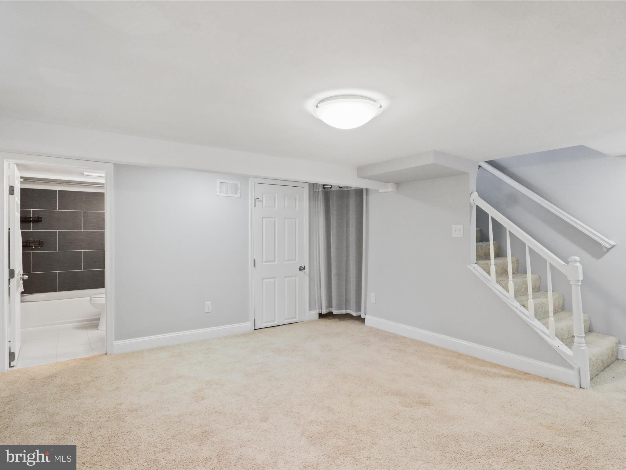 2236 ARLINGTON TERRACE