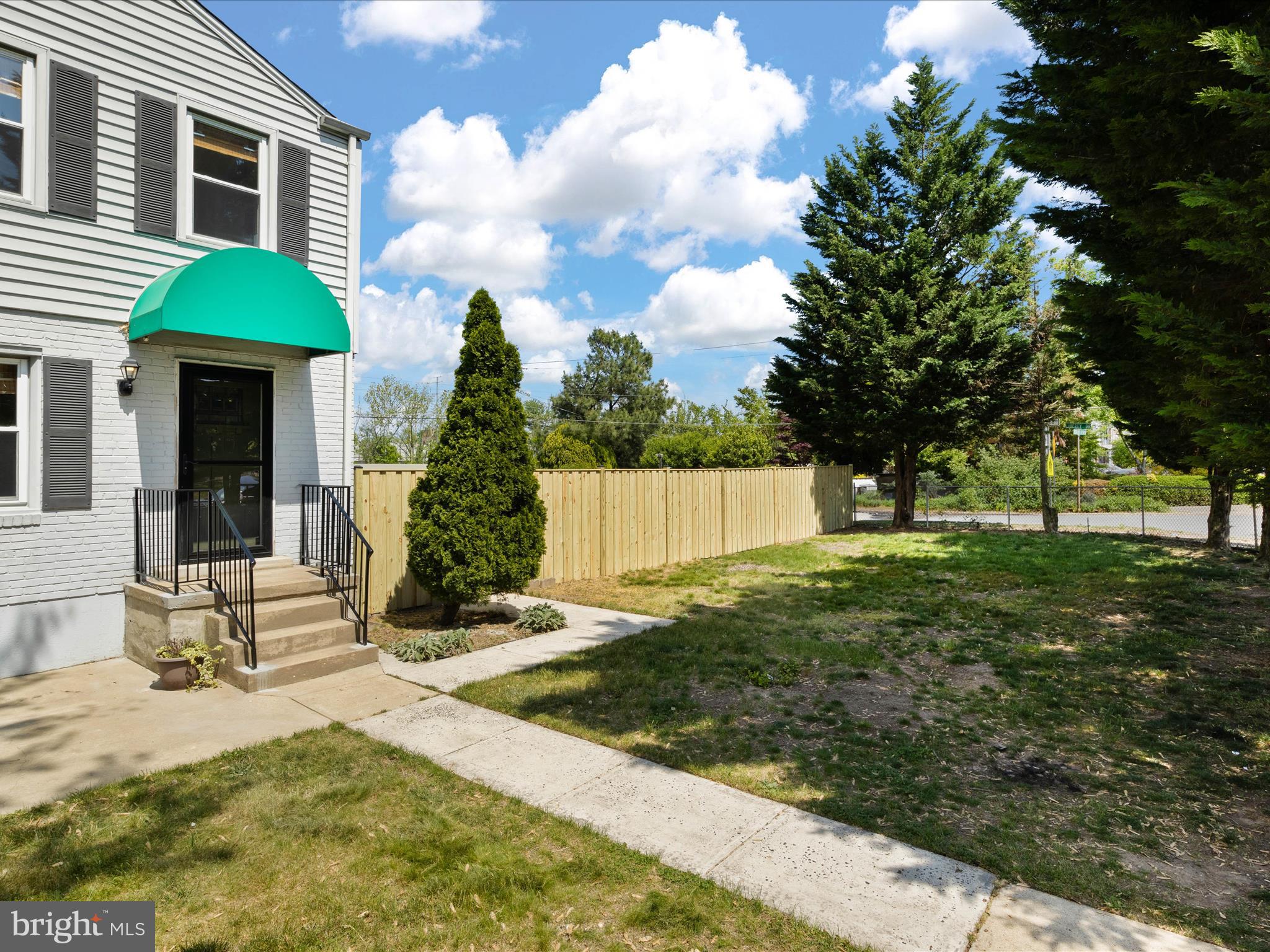 2234 ARLINGTON TERRACE